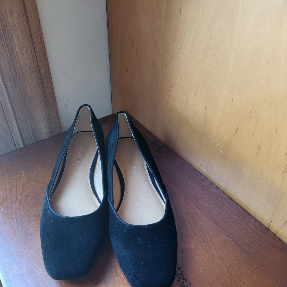 NEW Suede Crown Vintage Black Flats 9.5